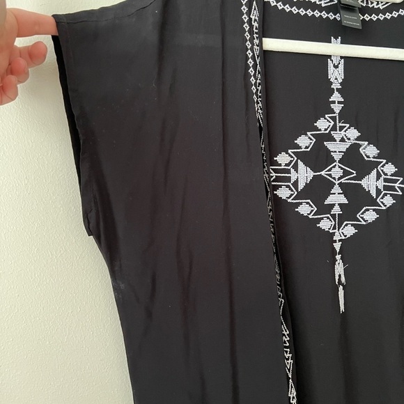 Ali Miles Black White Embroidered Kimono Shrug‎ Topper Tassels Size M Boho - Picture 7 of 14